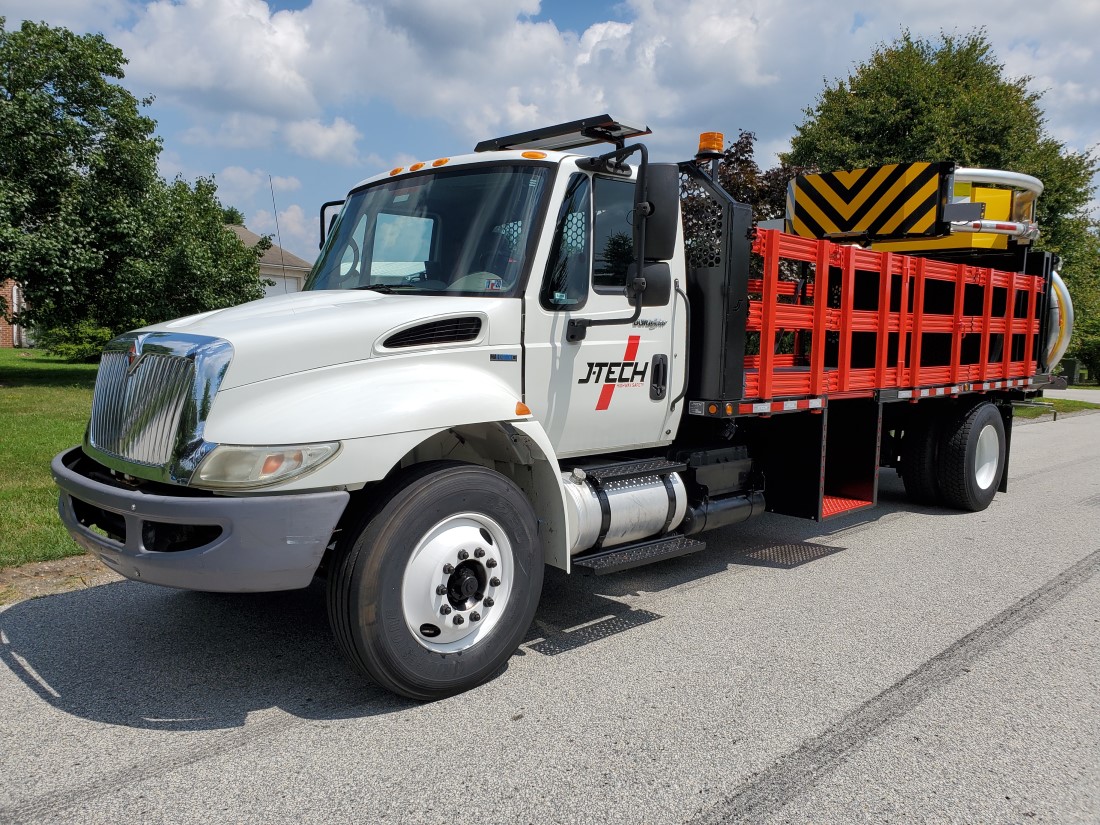 2011 International 4300 20' Attenuator Truck (TMA) Highway Safety Equipment for Sale and Rent